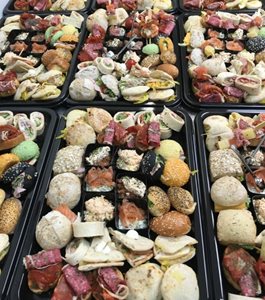 CATERING 16