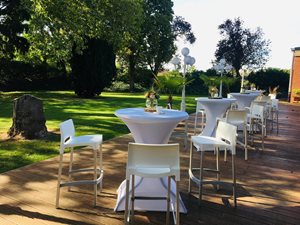 Receptie op het buitenterras (1)